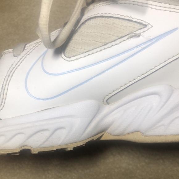 Nike View Three - Worn - Blue 💙🤍 - Picture 3 of 14